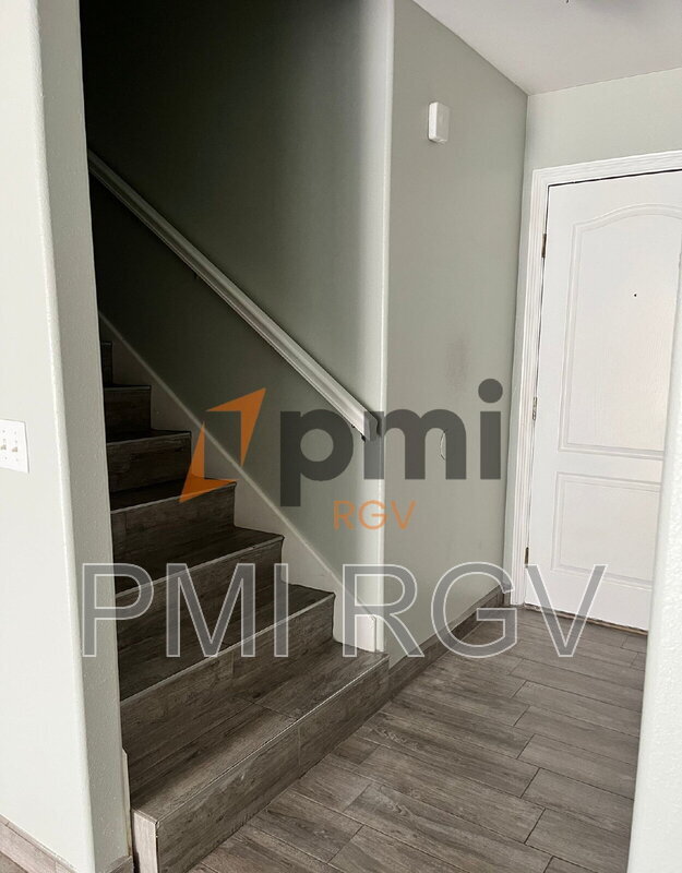 Building Photo - 205 S Baltic Ave