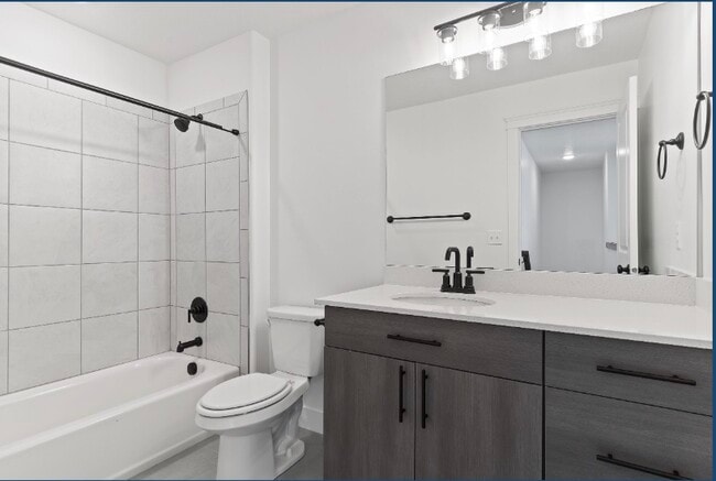 Building Photo - 3015 S Ludlow Way