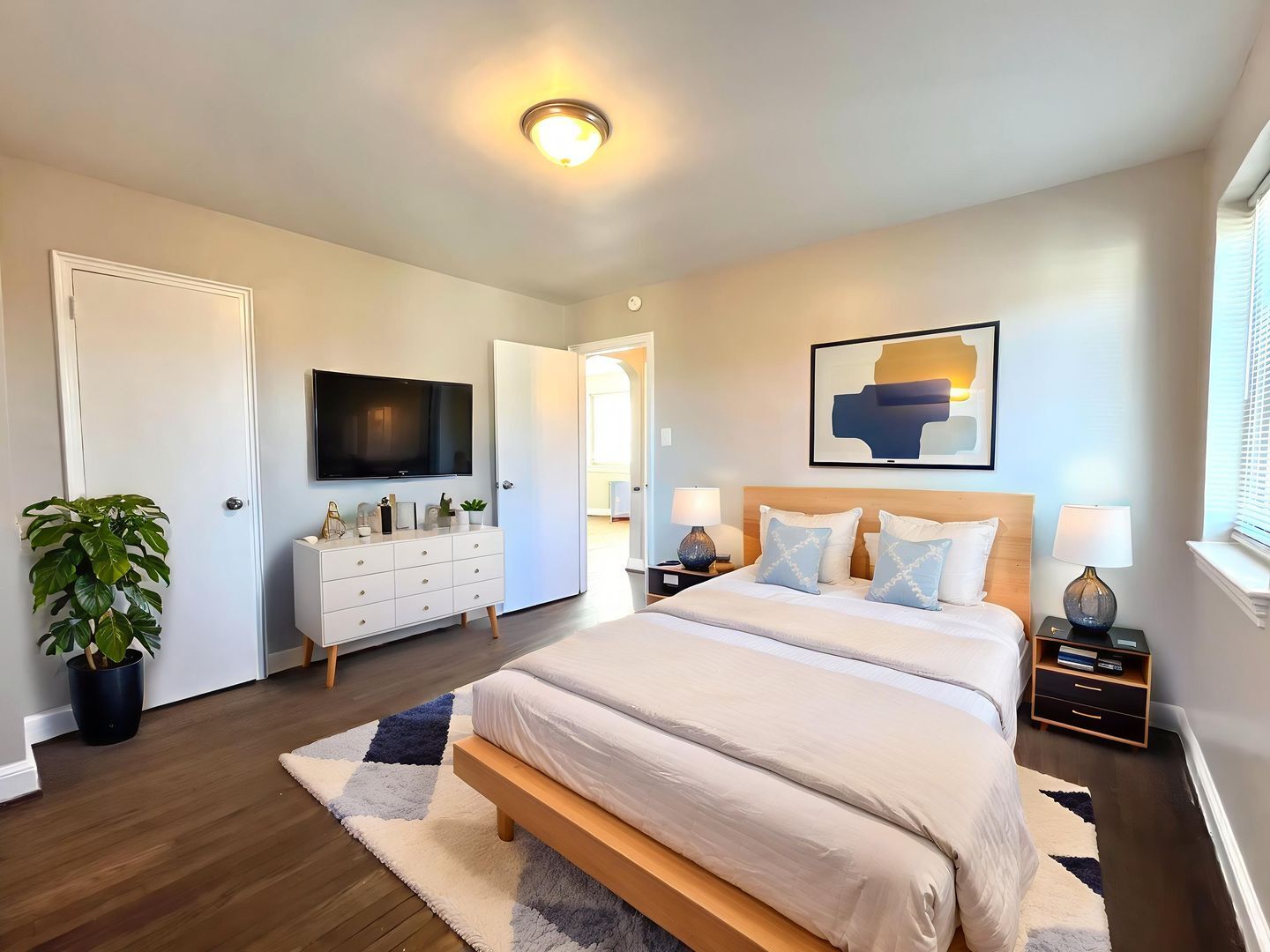 Building Photo - 1311 Madison St NW