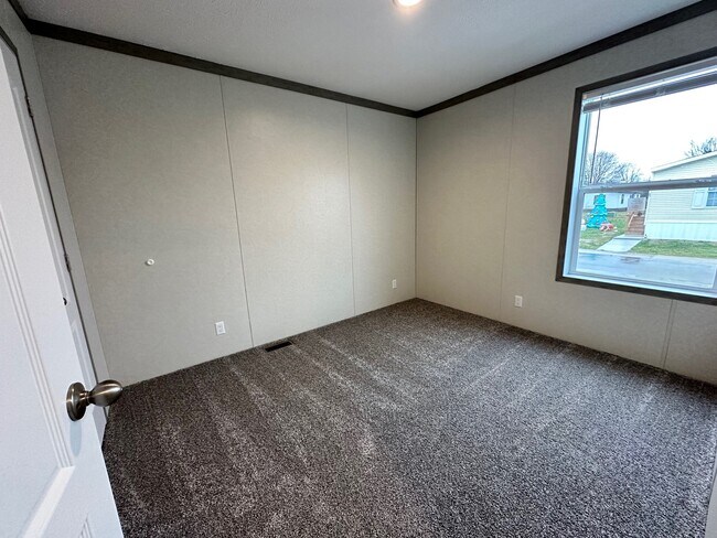 Building Photo - 5691 Windjammer Ct