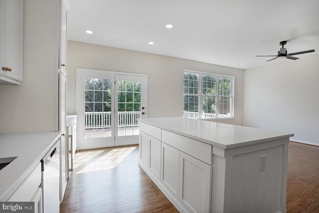 Building Photo - 134 Misty Pond Terrace
