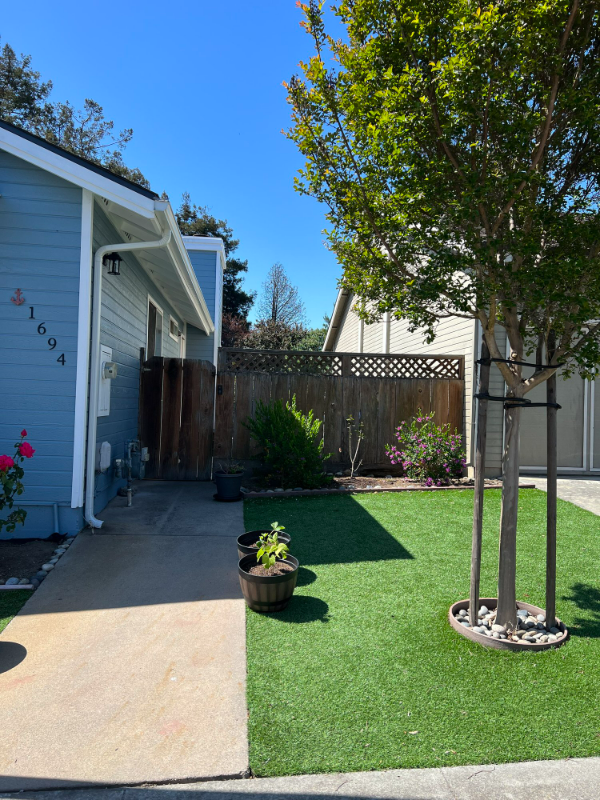 Building Photo - 1694 Colony Way