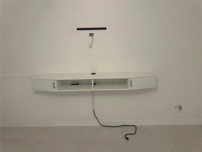 Building Photo - 1624 NW 90th Way