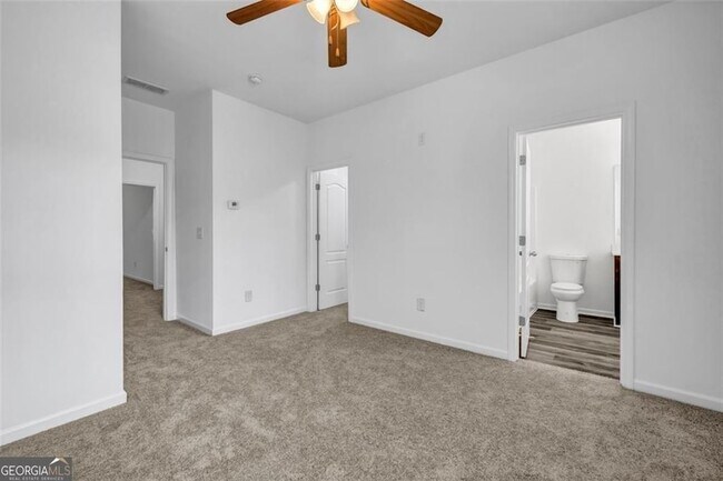 Building Photo - 3037 Bonnes Dr
