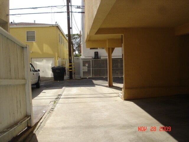 Building Photo - 918 3rd St