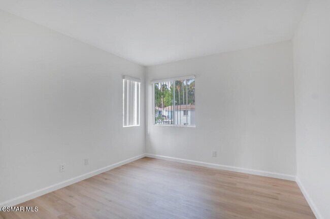 Building Photo - 663 Avenida Magdalena