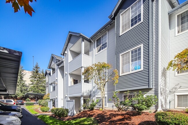 Building Photo - Copper Creek