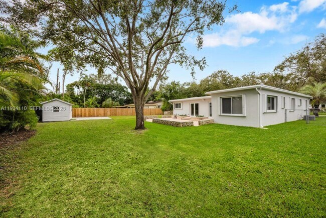 Building Photo - 6110 SW 79th St