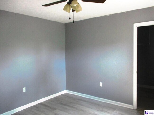 Building Photo - 609 Foxfire Rd