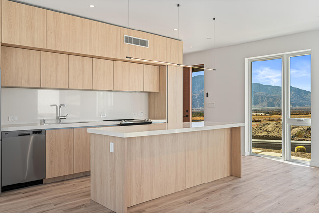 Building Photo - 13852 Scenic Crest Cir