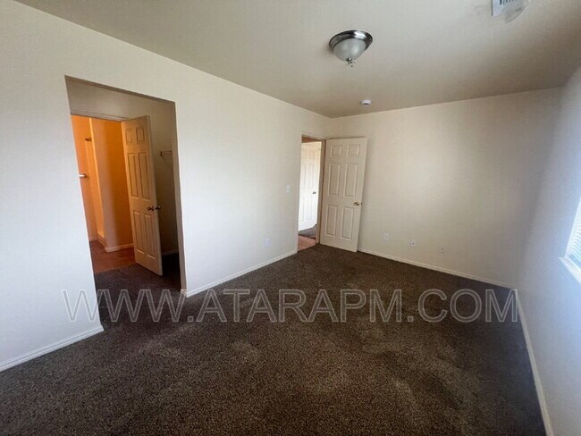Building Photo - 4984 W 4850 S