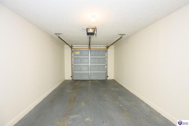 Building Photo - 123 Poplar Cir