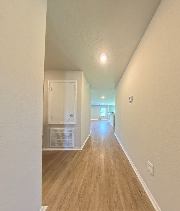 Building Photo - 5141 Yukon Dr