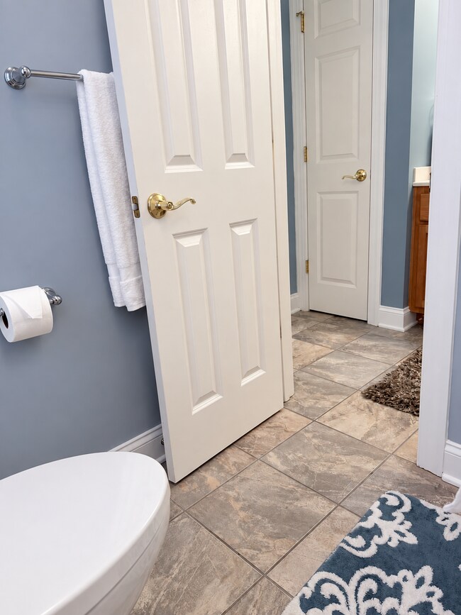 Building Photo - The Hampton Castle Haven, Room 2 | Private Bedroom + En-Suite Bath Near Sentara & Riverside.