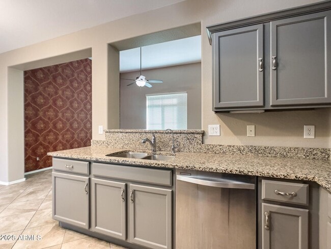 Building Photo - 1958 W Busoni Pl