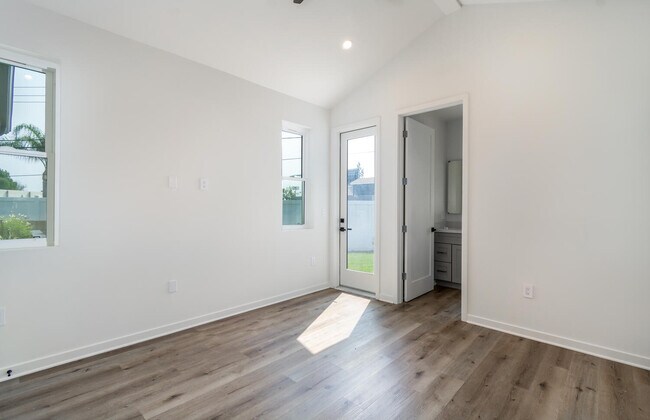 Building Photo - 6402 Kenwater Pl