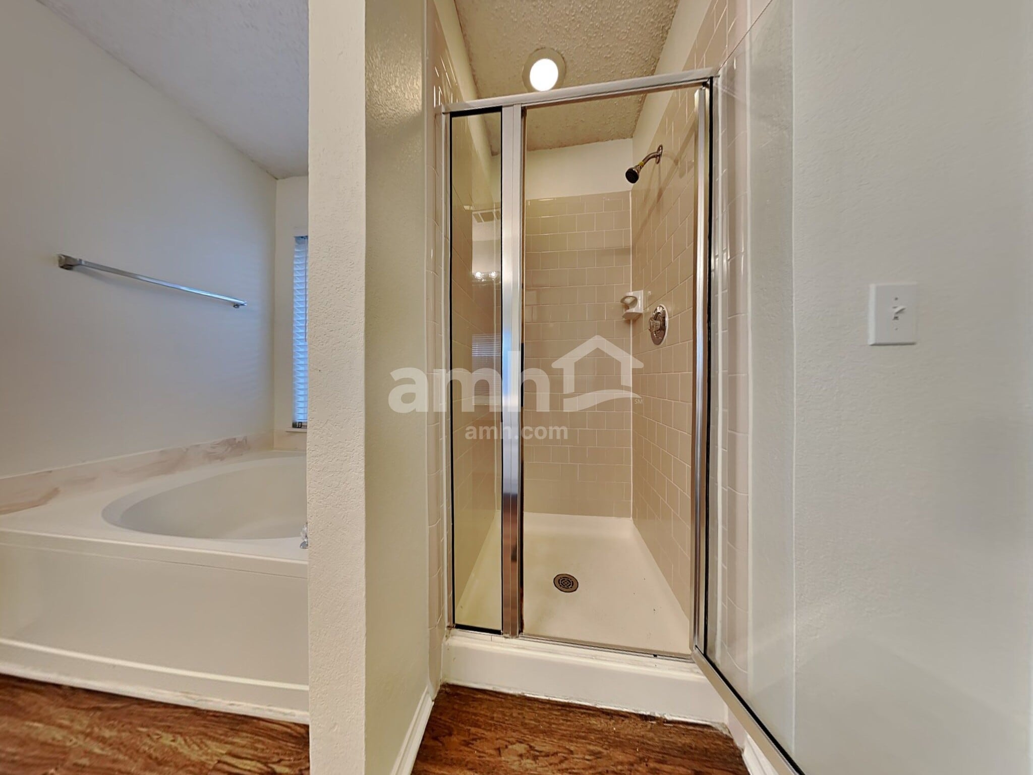 Building Photo - 214 High Pointe Ln