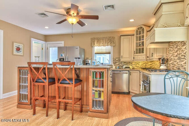 Building Photo - 106 Elizabeth Ave