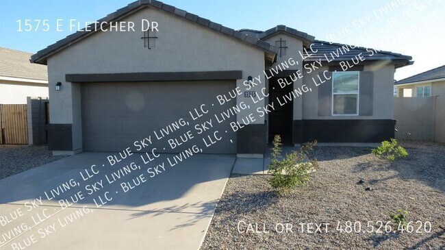 Building Photo - 1575 E Fletcher Dr