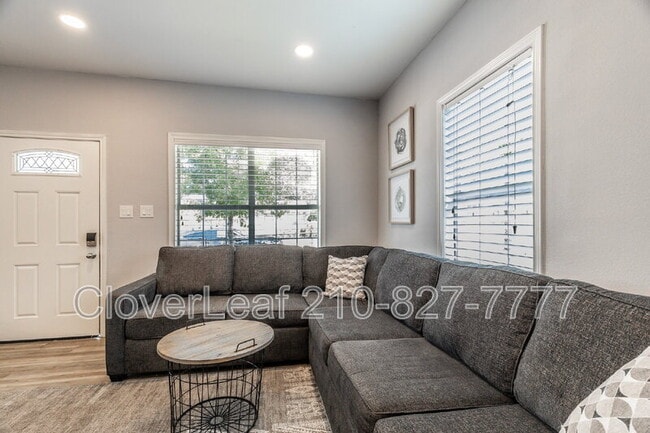 Building Photo - 210 Dumoulin Ave