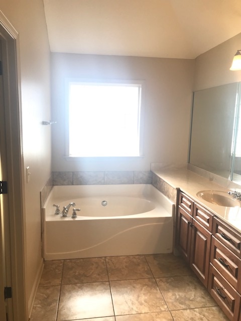 Building Photo - 9712 Silver Bell Ct