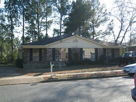 Building Photo - 6441 Gillespie Rd