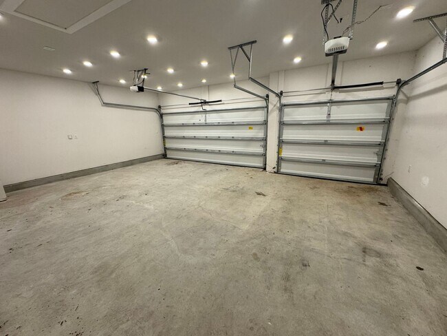 Building Photo - Gulf Breeze - Sailfish Pointe - 4 bedroom,...