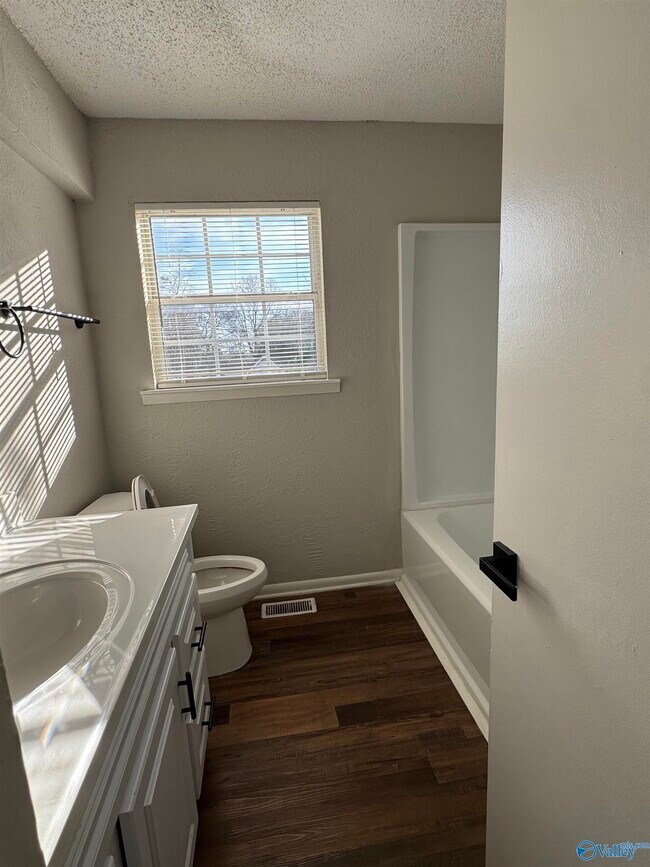 Building Photo - 3213 Clifford Rd NW