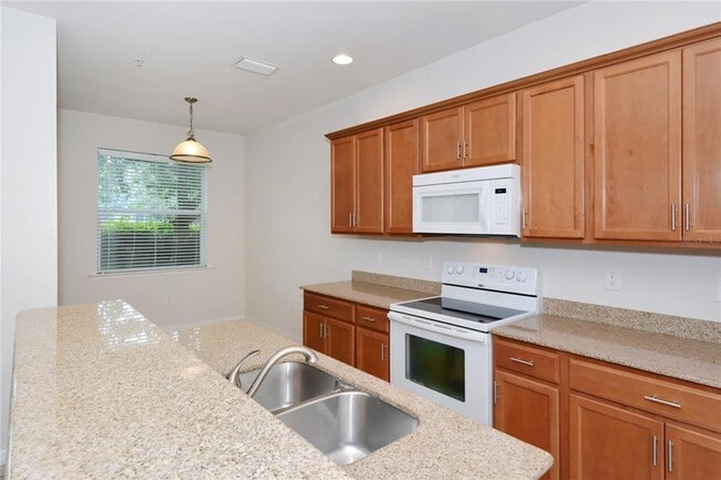 Building Photo - 7930 Moonstone Dr