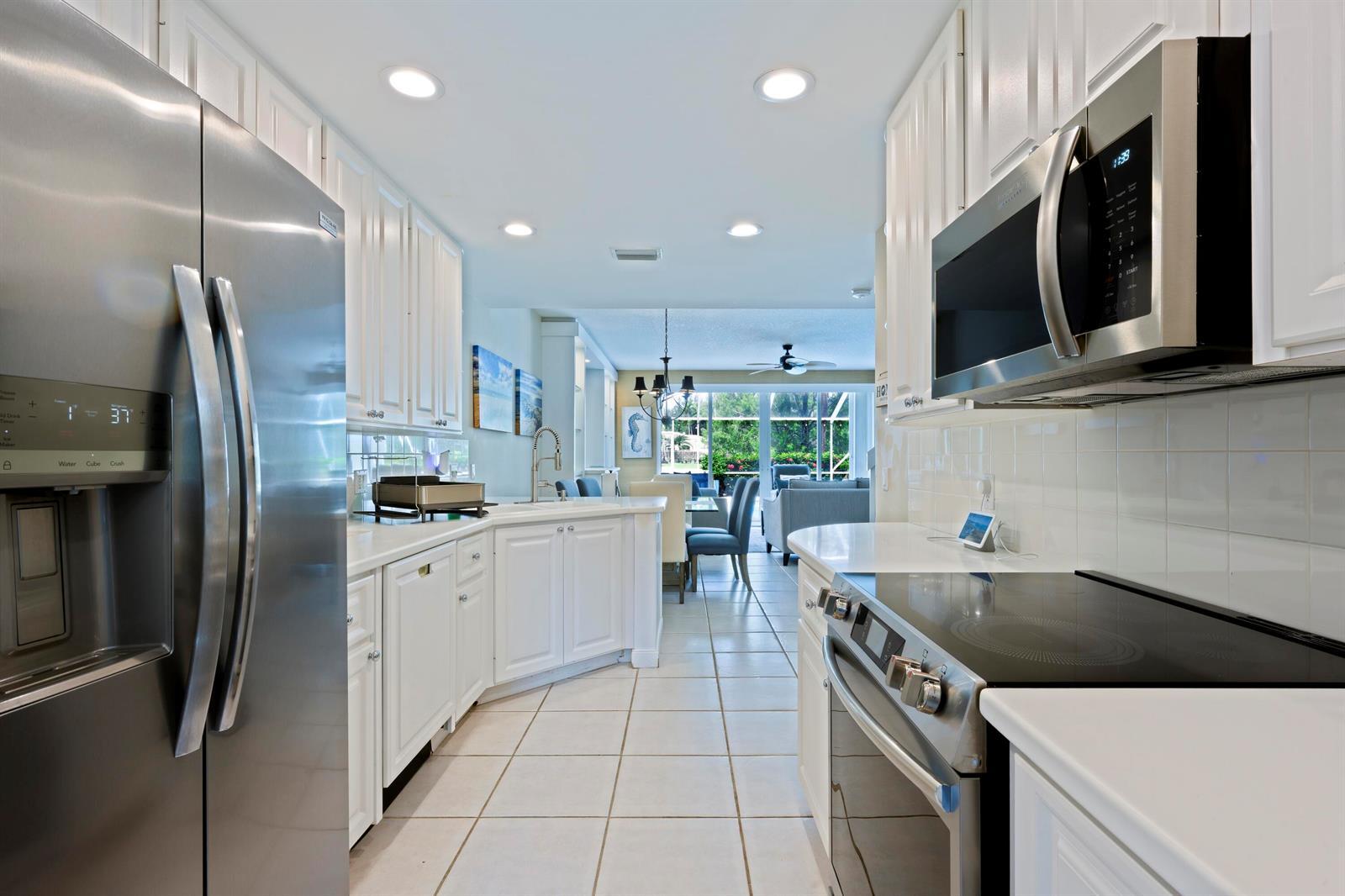 Building Photo - 435 Capistrano Dr