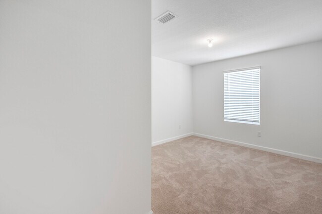 Building Photo - 4330 Pond Lily Ln