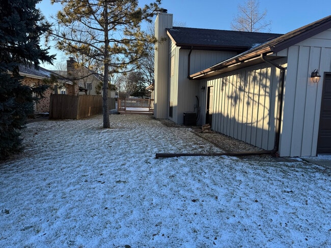 Building Photo - 13831 S Mallard Dr