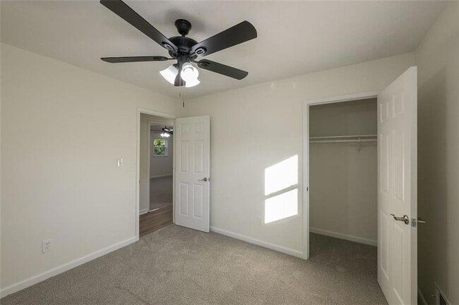 Building Photo - 5081 Hubert Dr