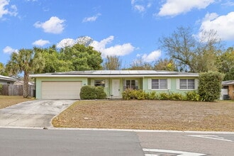 Building Photo - FULLY FENCED Home For Rent in Clearwater!