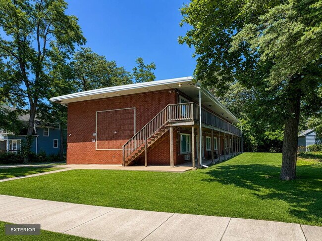 Building Photo - 1-Bedroom Apartment with Reserved Parking – Unit 8