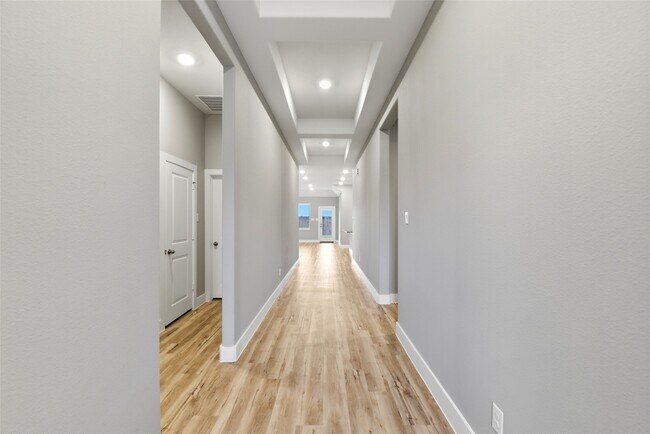 Building Photo - 808-808 Marisol Bay Dr