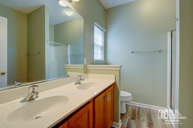 Building Photo - Johns Island Rental | Screened Porch & Pond Views