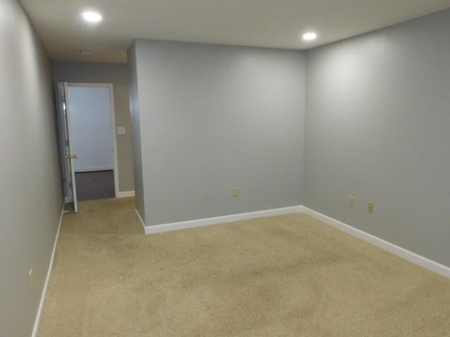 Building Photo - 4115 Pine Heights Dr NE