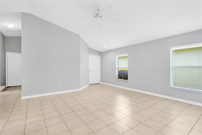 Building Photo - 11732 Crest Creek Dr