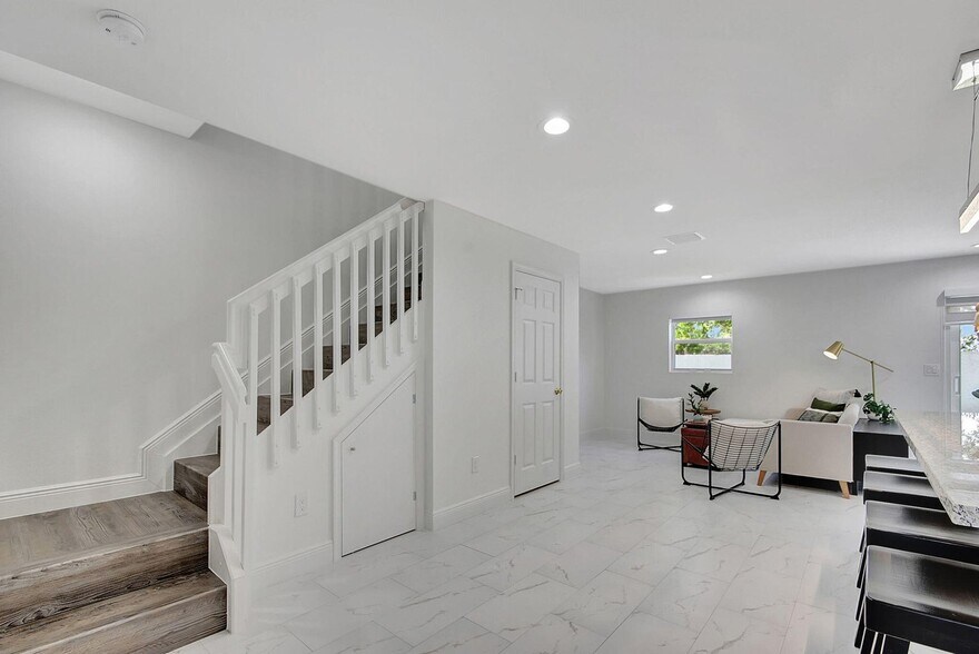 Building Photo - 3871 Patio Ct