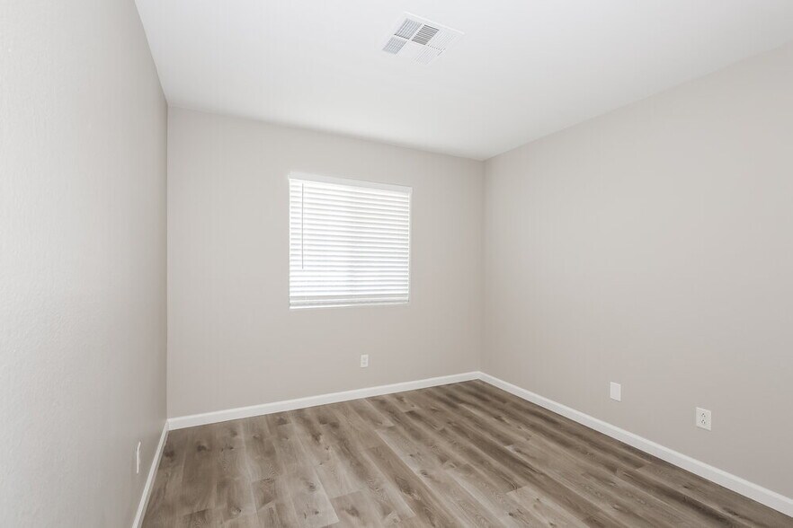 Building Photo - 3533 Terneza Ave
