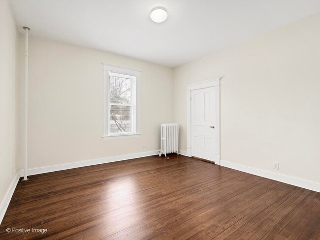 Building Photo - 122 S Prospect St