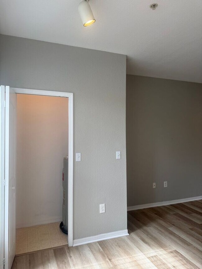 Building Photo - Condo in Resort Style Community of Legacy Dunes, Kissimmee