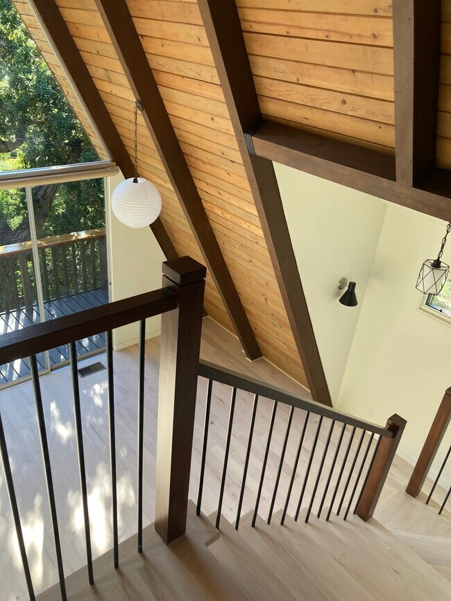 Building Photo - 10250 Seabury Ln