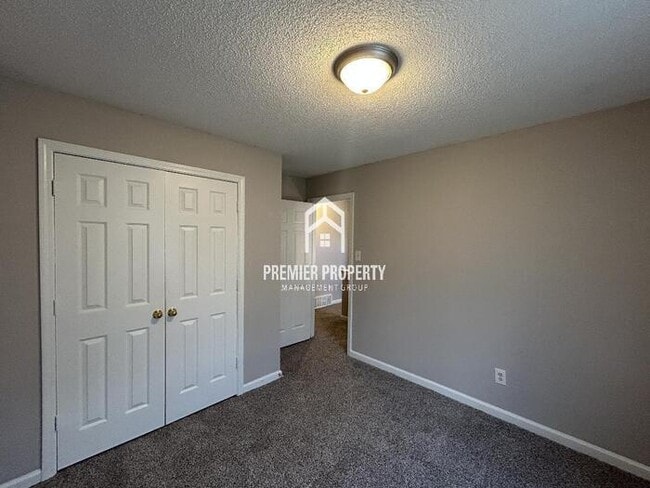 Building Photo - 7699 Ivy Bend Cove