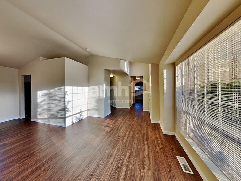 Building Photo - 21617 43rd Ave Ct E