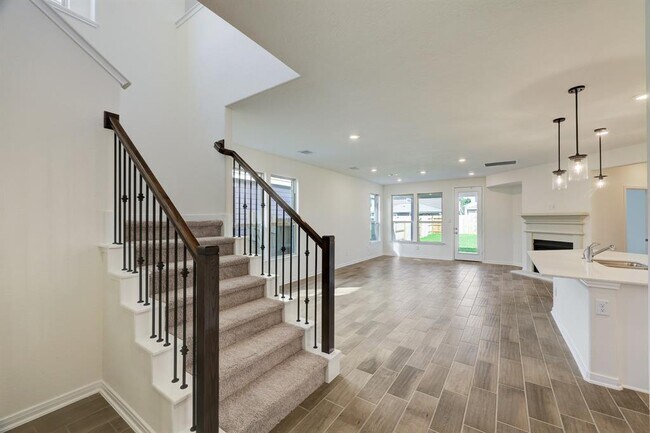 Building Photo - 14626 Hemlock Knl Ln