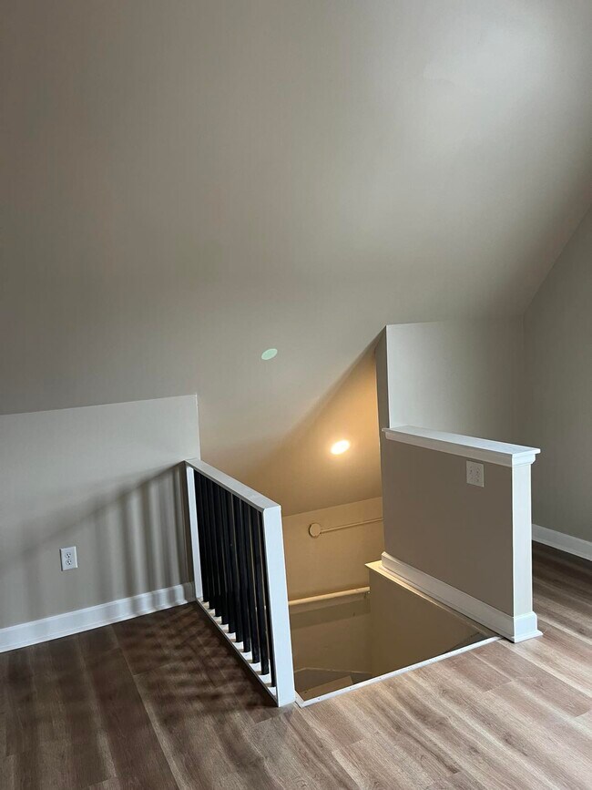 Entryway into the apartment - 3073 N Pierce St