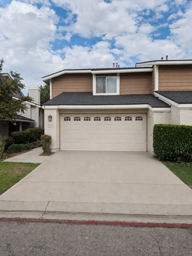 Building Photo - 3727 Mesa Oak Ln