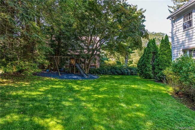 Building Photo - 25 Jerome Ave